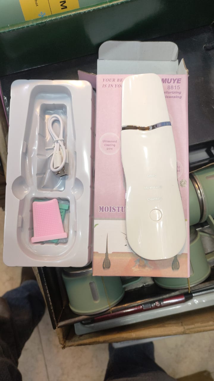 Ultrasonic skin scrubber